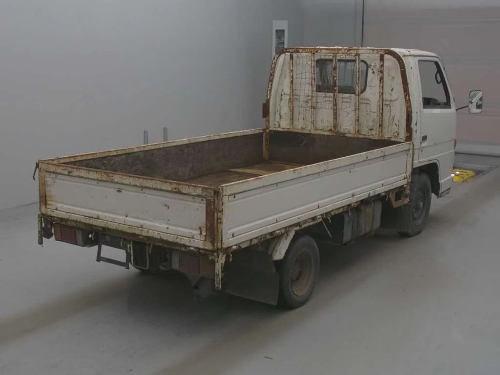 Isuzu Elf  с аукциона в Японии
