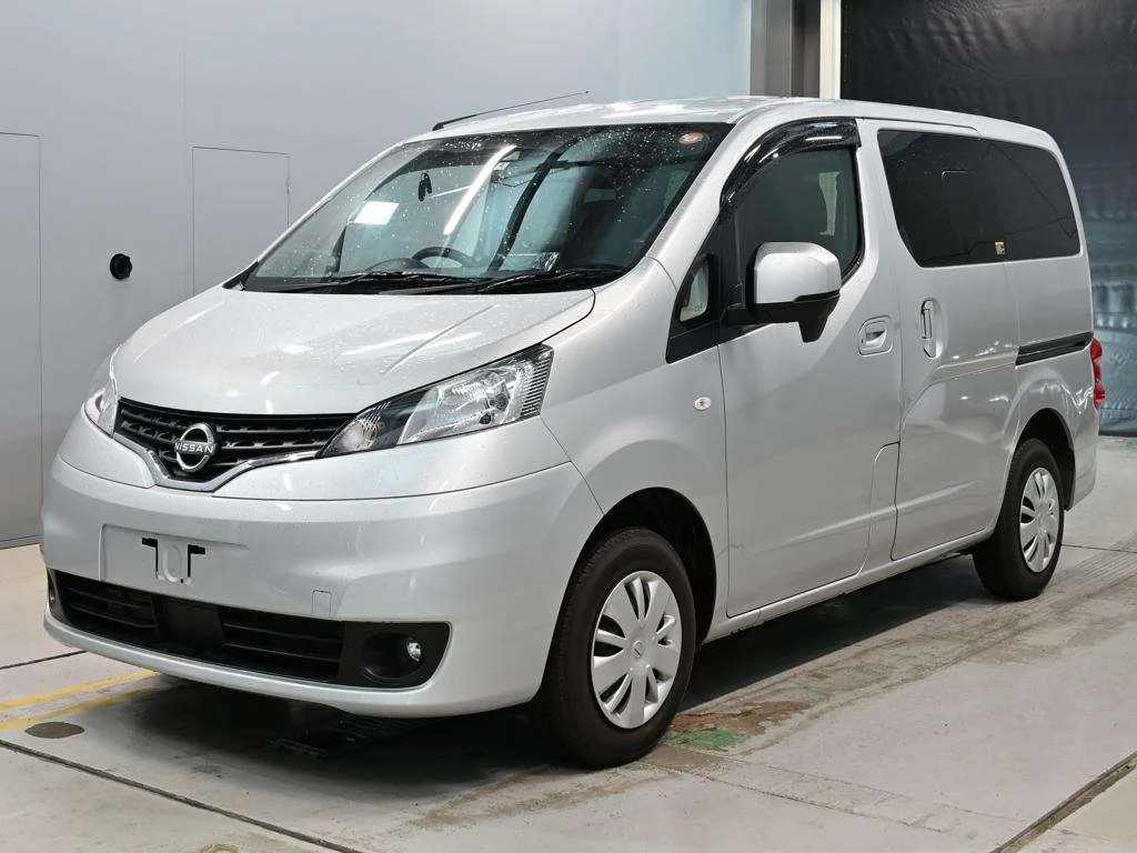 Nissan NV200 2022