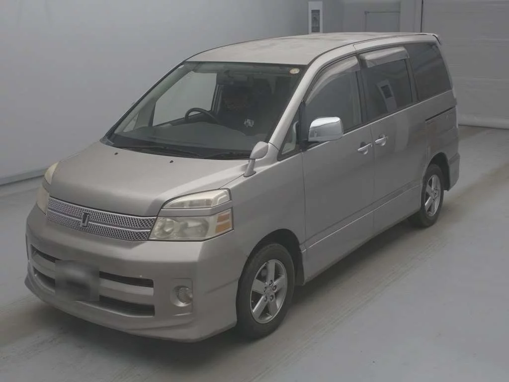 Toyota Voxy 2006