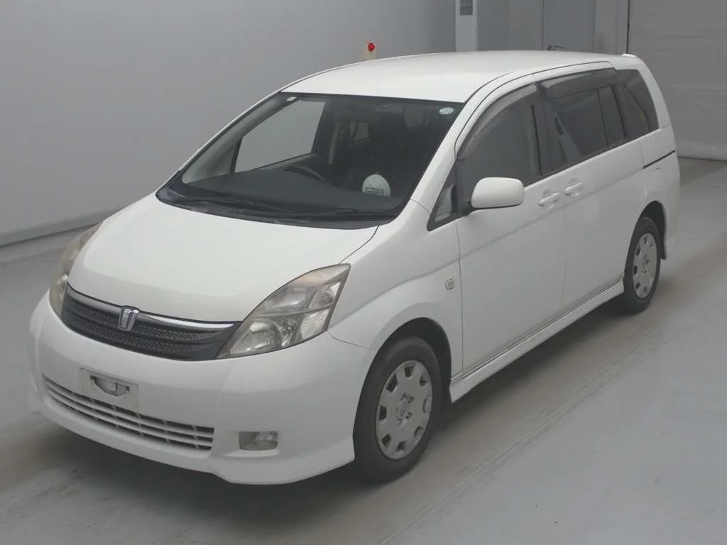 Toyota Isis 2005