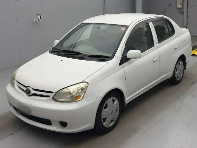 TOYOTA PLATZ