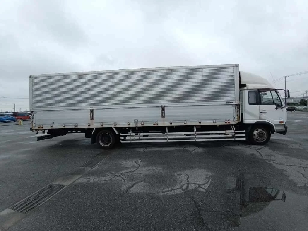 NISSAN DIESEL (UD) CONDOR  с аукциона в Японии