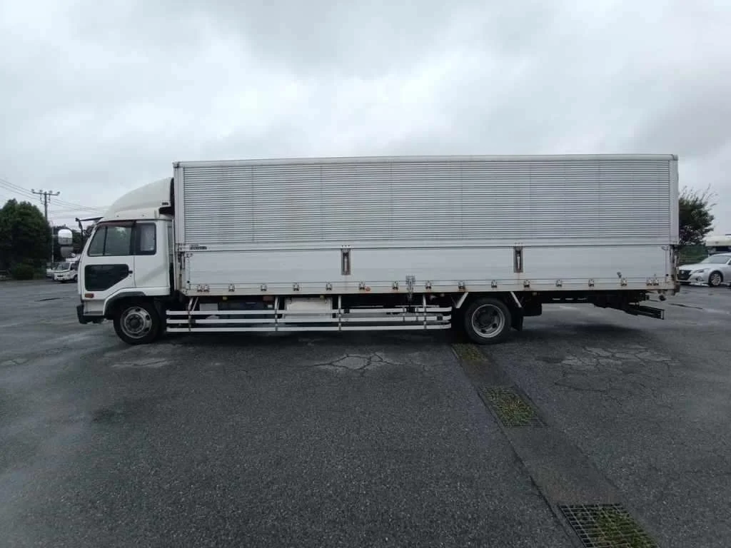 NISSAN DIESEL (UD) CONDOR  с аукциона в Японии