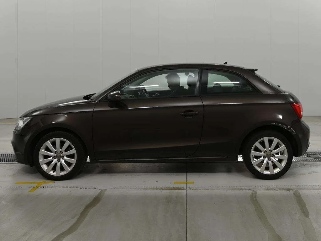 Audi A1  с аукциона в Японии