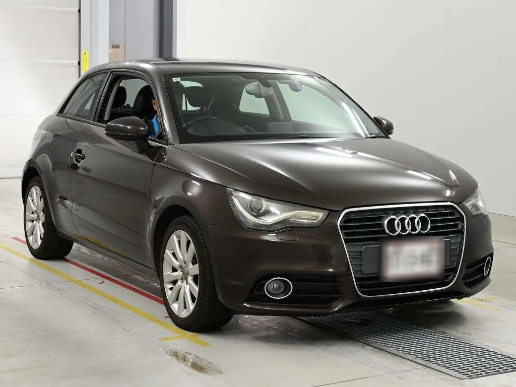 Audi A1  с аукциона в Японии