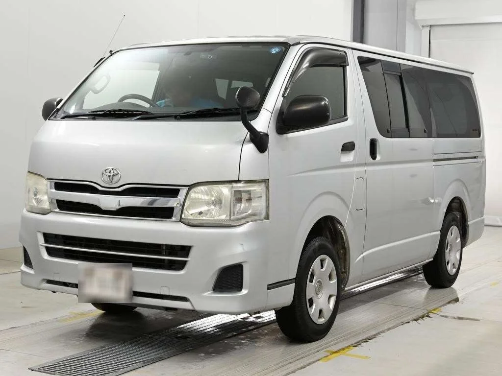 Toyota HiAce Van 2013