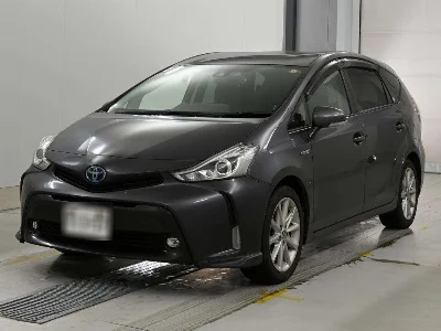 TOYOTA PRIUS ALPHA, 2019 — лот японского аукциона