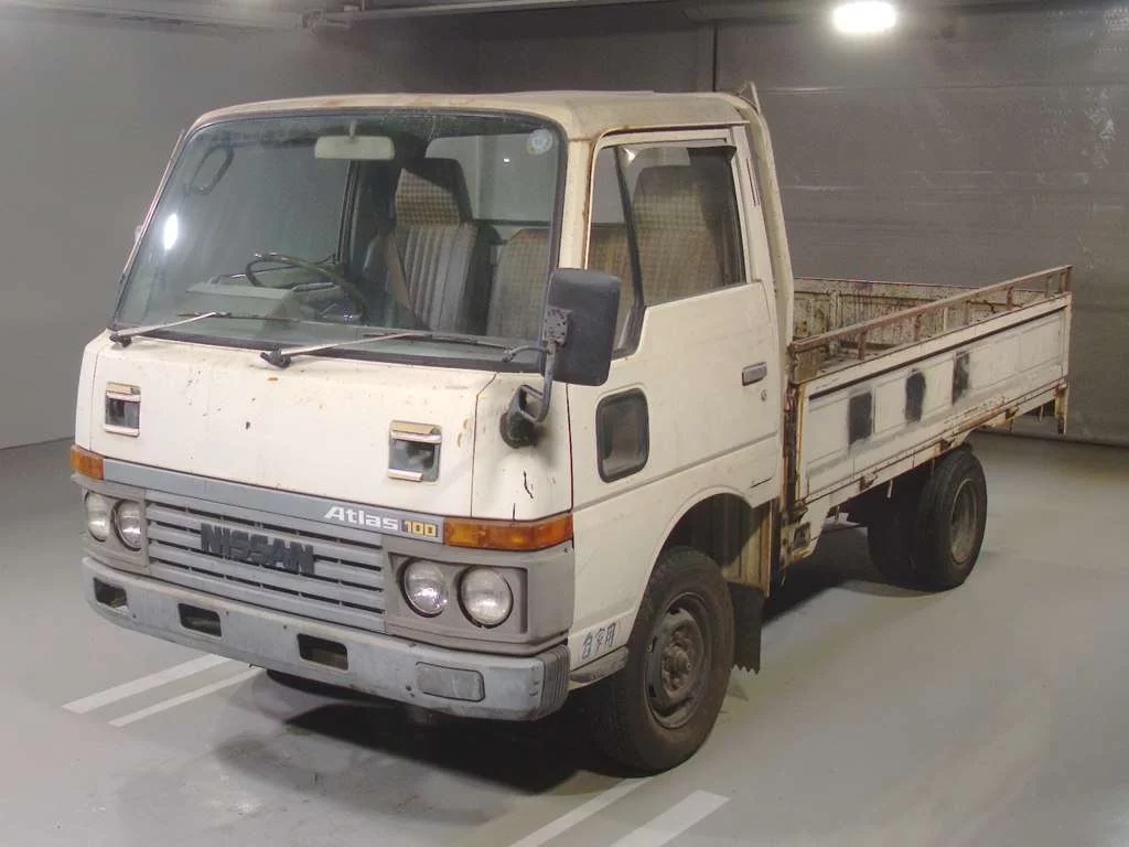 Nissan Atlas 1987