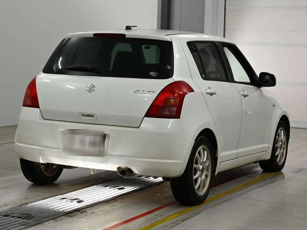 Suzuki Swift  с аукциона в Японии