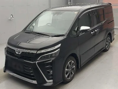 TOYOTA VOXY, 2021 — лот японского аукциона