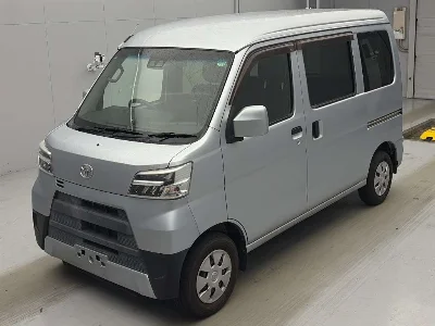 TOYOTA PIXIS VAN