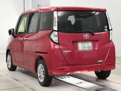 TOYOTA TANK