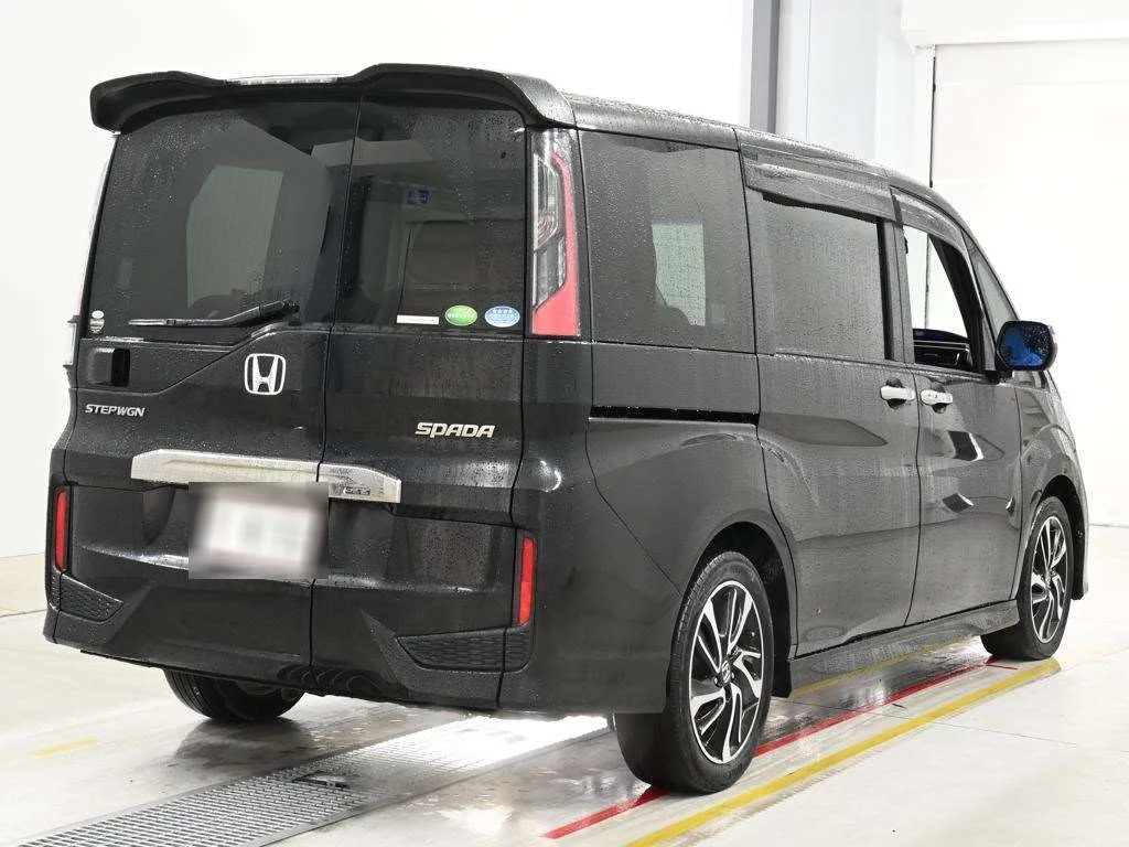 Honda Stepwgn 2017