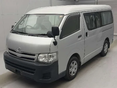 TOYOTA HIACE
