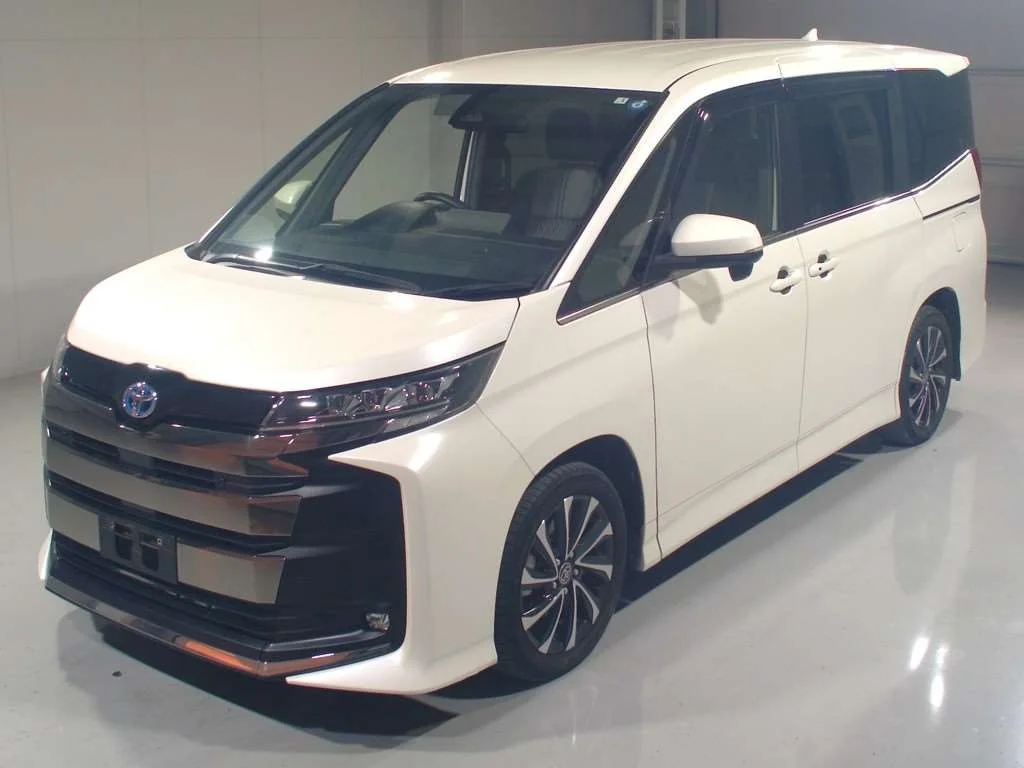 Toyota Noah 2023