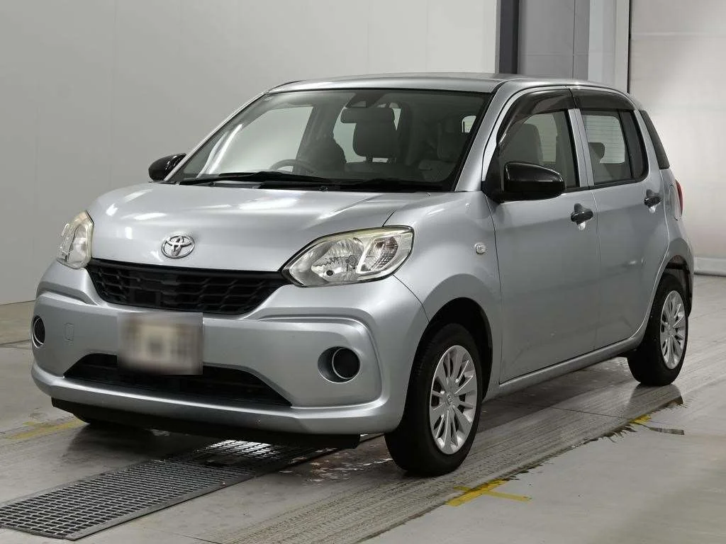 Toyota Passo 2016