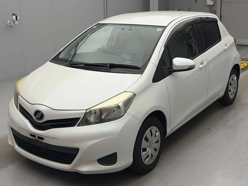 Toyota Vitz 2011