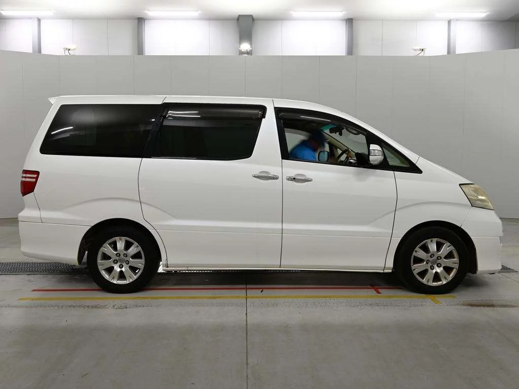 Toyota ALPHARD V  с аукциона в Японии