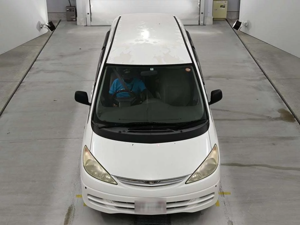 Toyota ESTIMA T  с аукциона в Японии