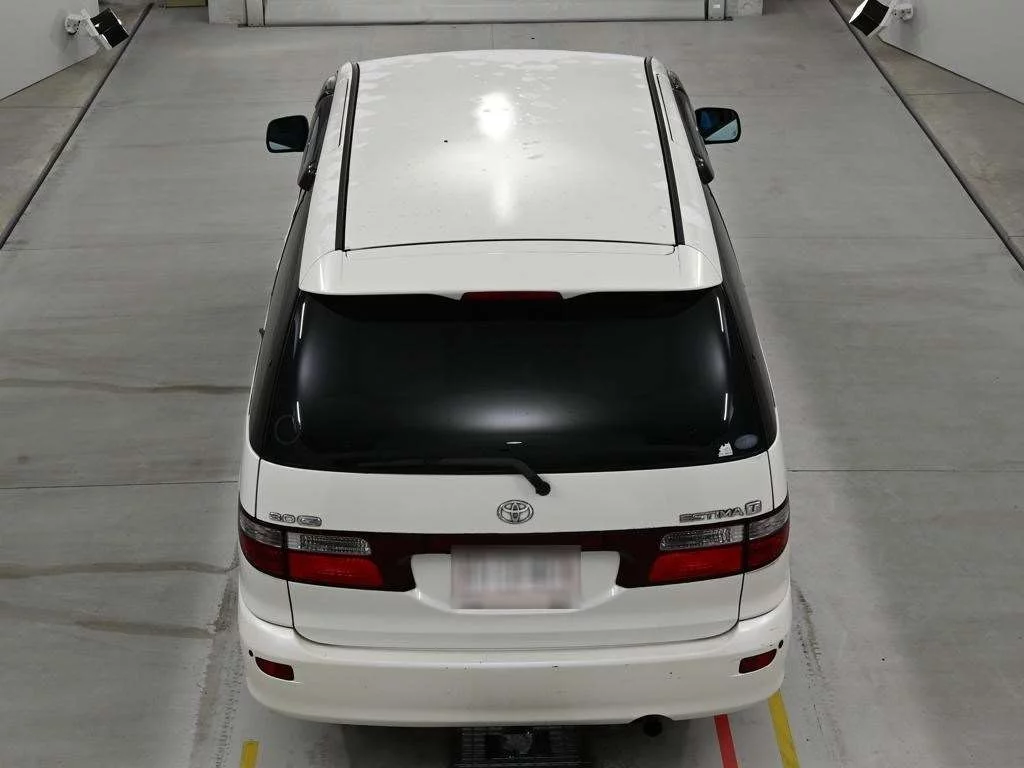 Toyota ESTIMA T  с аукциона в Японии