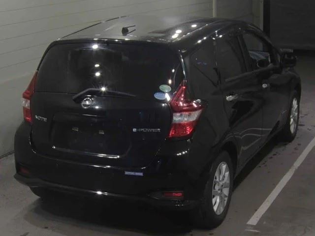 Nissan Note  с аукциона в Японии