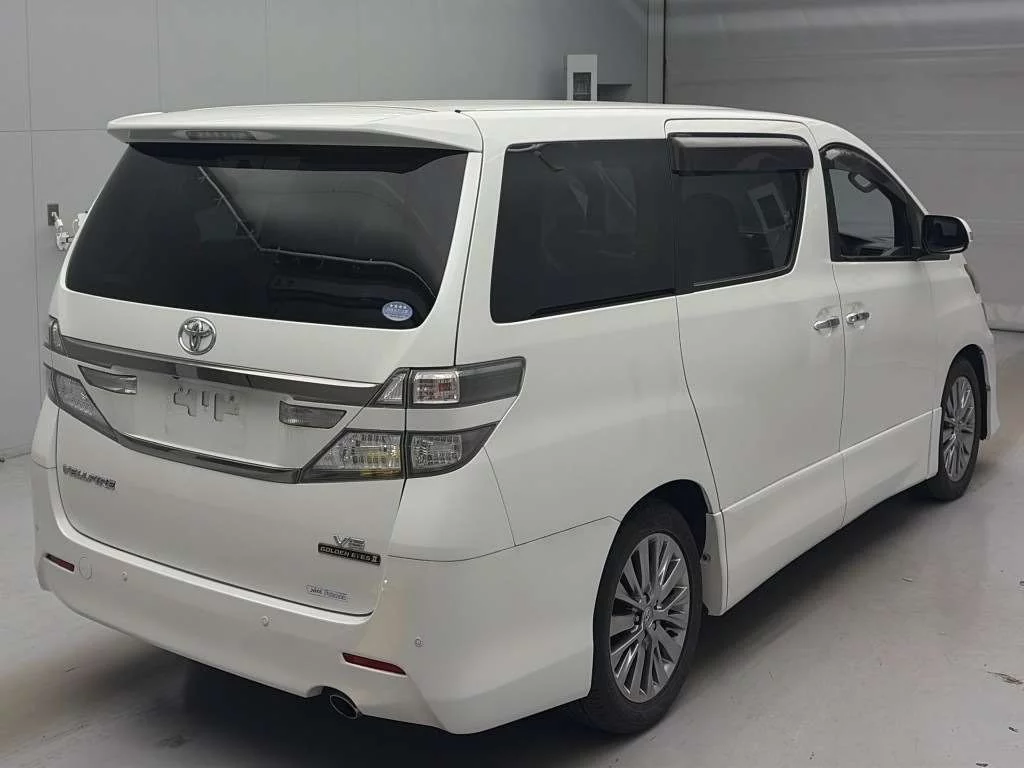 Toyota Vellfire 2014