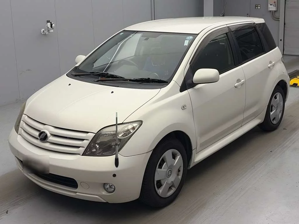 Toyota Ist 2005