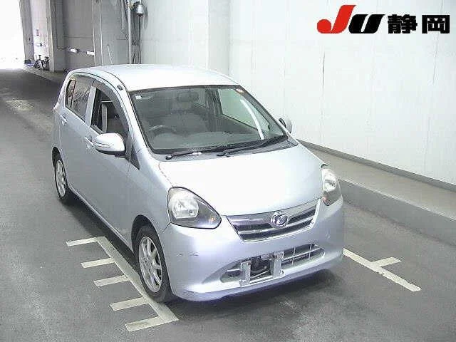 Daihatsu Mira e:S 2011