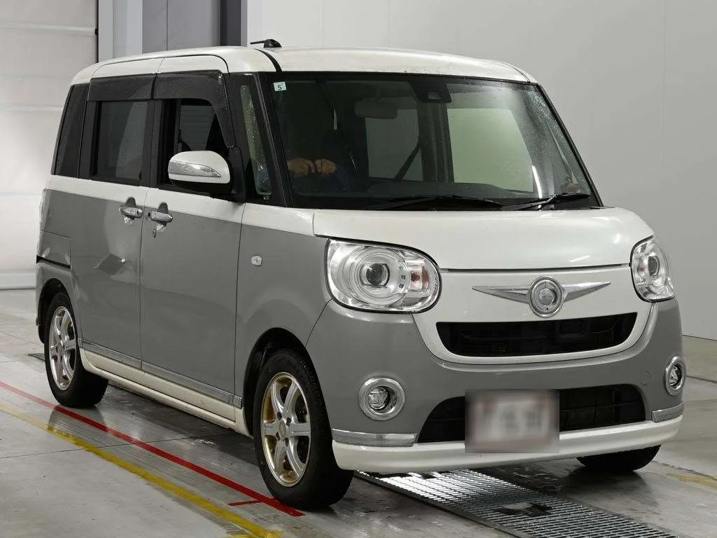 Daihatsu Move Canbus  с аукциона в Японии