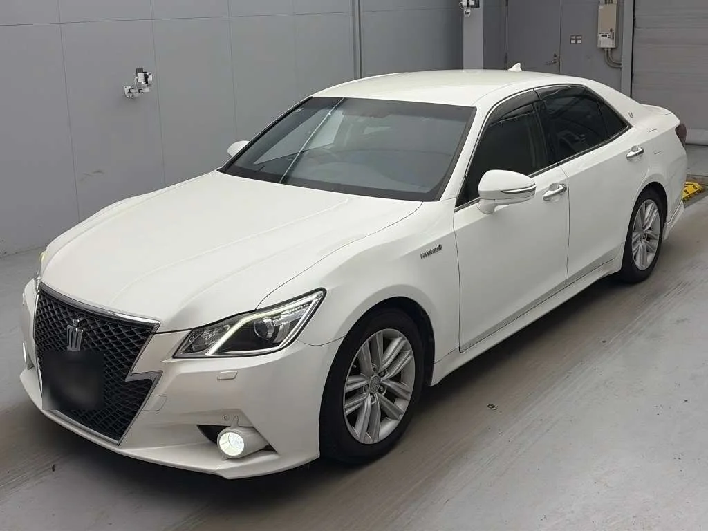Toyota Crown 2013