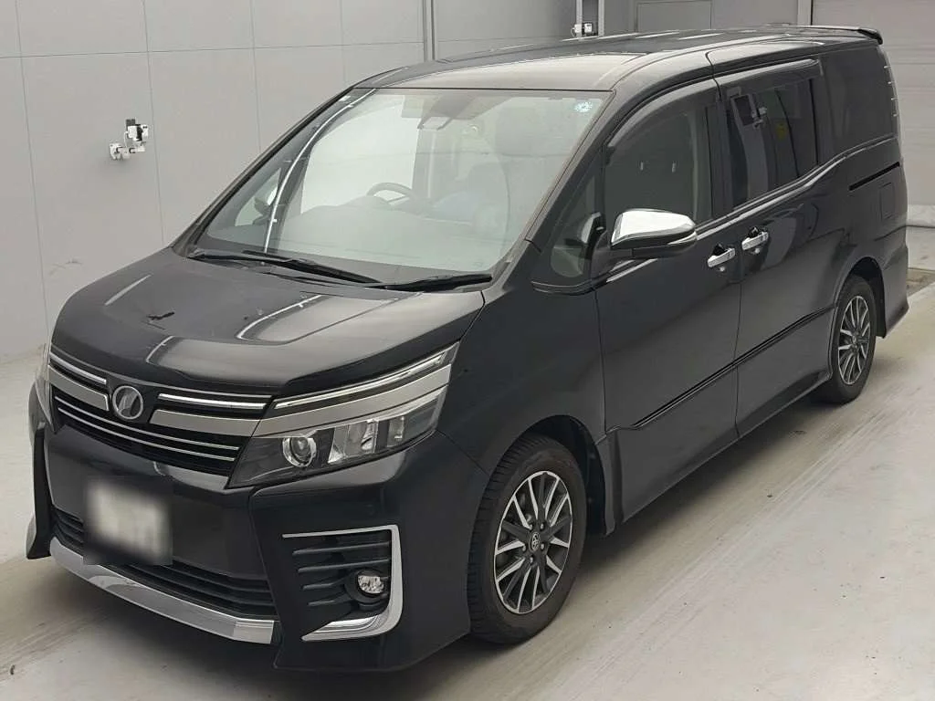 Toyota Voxy 2017
