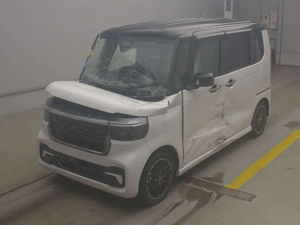 Honda N-Box  с аукциона в Японии