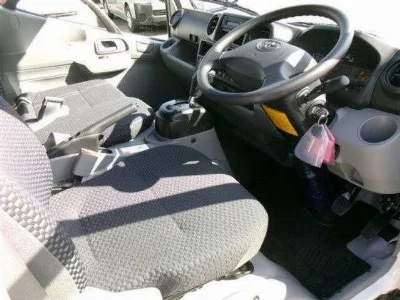 TOYOTA DYNA