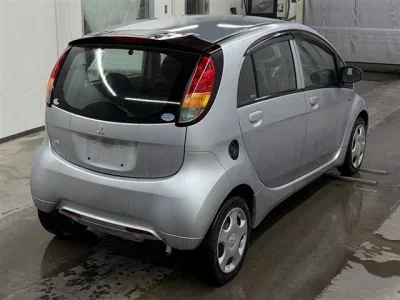 MITSUBISHI I
