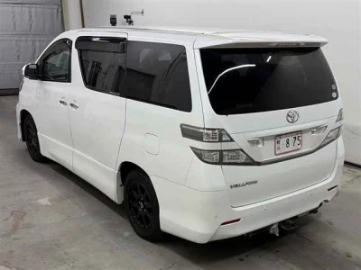 TOYOTA VELLFIRE