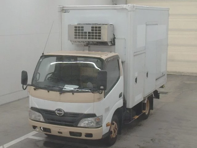 Hino Dutro  с аукциона в Японии
