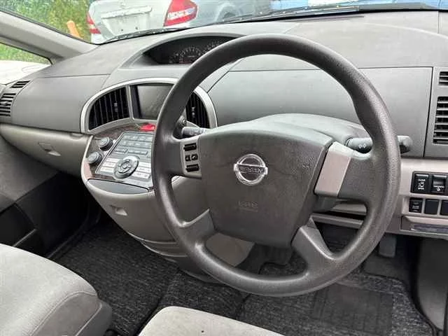 Nissan Presage  с аукциона в Японии