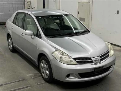 NISSAN TIIDA LATIO
