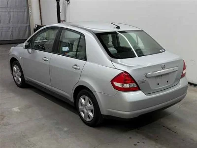 NISSAN TIIDA LATIO