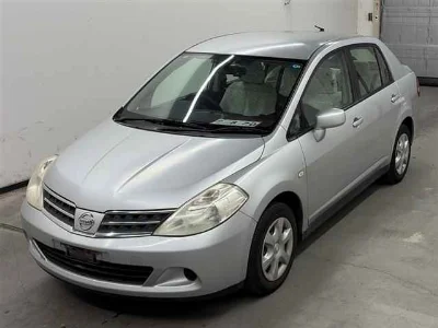 NISSAN TIIDA LATIO