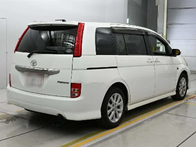 TOYOTA ISIS