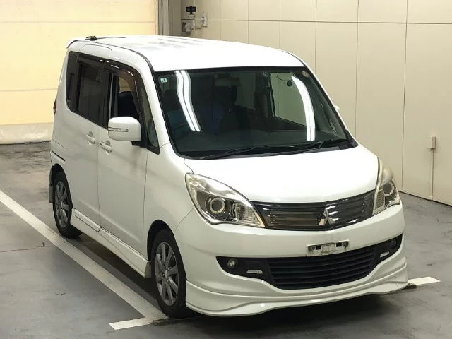 Mitsubishi Delica D:2 2013