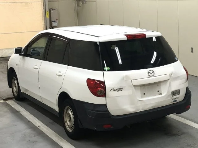 Mazda Familia  с аукциона в Японии