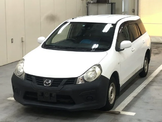Mazda Familia  с аукциона в Японии