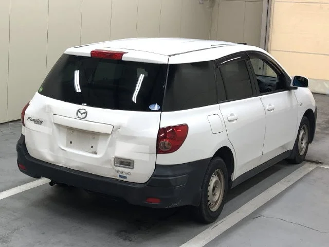 Mazda Familia  с аукциона в Японии