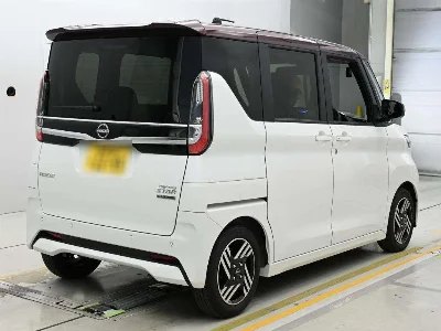 NISSAN ROOX