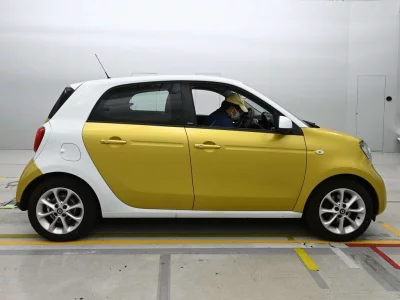 SMART FOURFOUR
