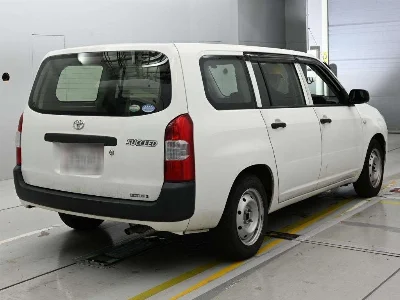 TOYOTA SUCCEED