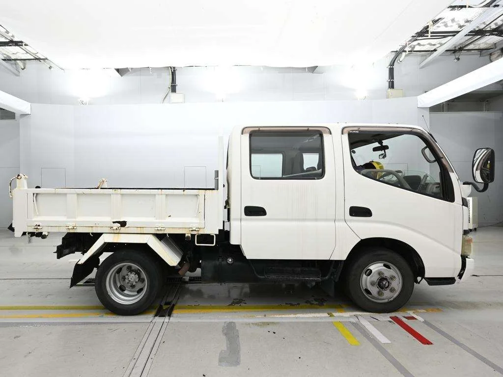 Hino Dutro  с аукциона в Японии