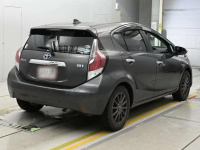TOYOTA AQUA, 2015 — лот японского аукциона